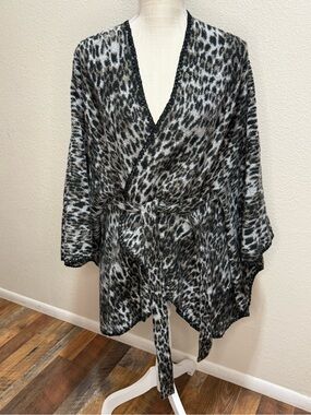 Anne Klein Women's One Size Poncho Style Sweater Shawl w/ Belt Leopard Print